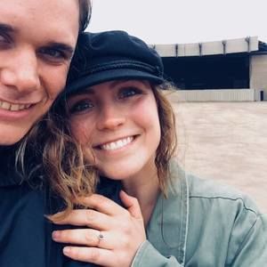 Meet your Posher, Hunter